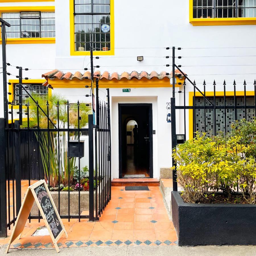 Hostal Macondo Bogotá Zewnętrze zdjęcie